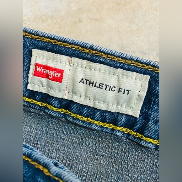 Wrangler Athletic Fit 32/32 Men’s Jeans RN# 130273 - Picture 4 of 13